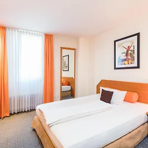 Servatius Otel